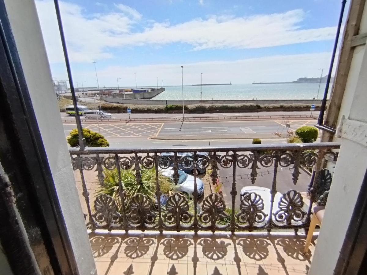 Appartement Sea View Studio Flat With Balcony, Parking à Douvres Extérieur photo
