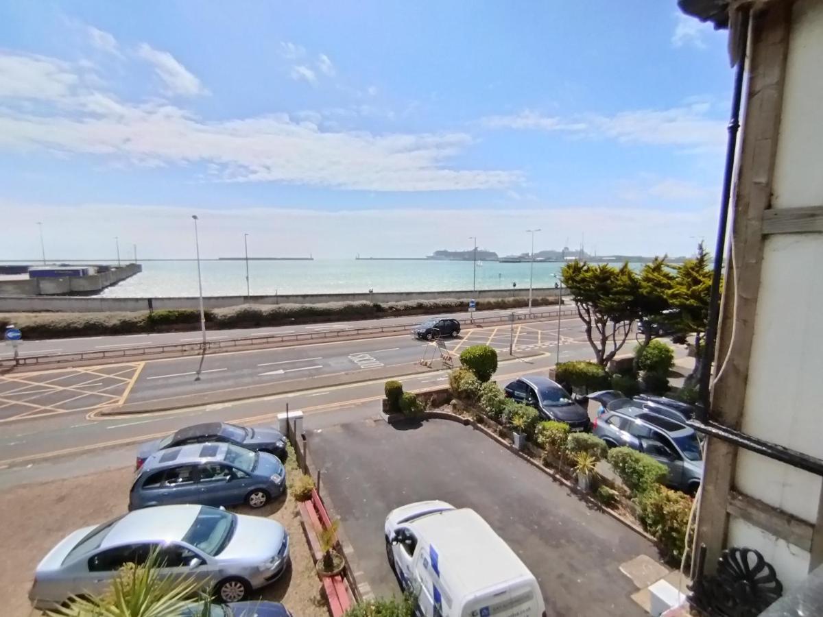 Appartement Sea View Studio Flat With Balcony, Parking à Douvres Extérieur photo